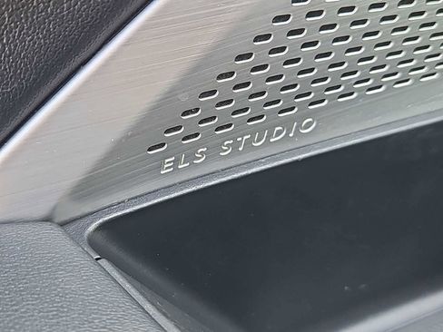Used 2023 Acura MDX SH-AWD w/ Technology Package image 19