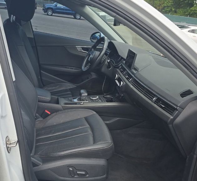Used 2019 Audi A4 2.0T Premium w/ Convenience Package FWD image 10
