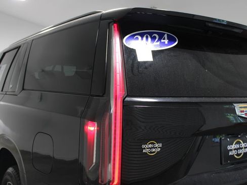 Used 2024 Cadillac Escalade ESV Sport RWD image 54