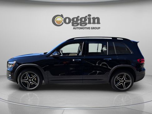 New 2026 Mercedes-Benz GLB 250 image 2