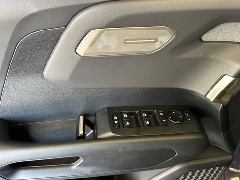 Used 2027 Kia Telluride LX FWD image 11