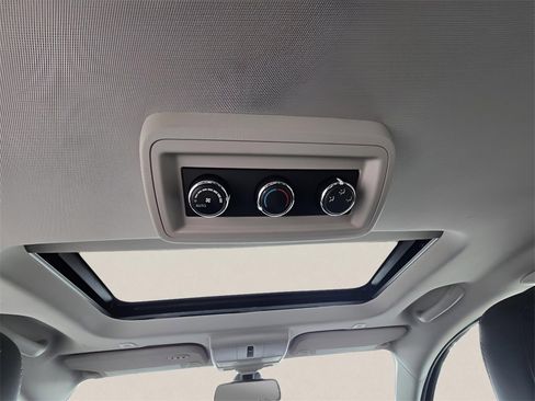 Used 2020 Dodge Journey Crossroad w/ Popular Equipment Group image 41