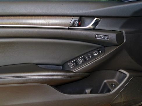 Used 2019 Honda Accord EX-L image 13