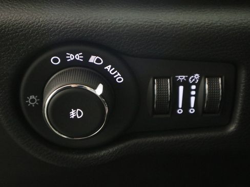 New 2026 Chrysler Pacifica Select image 34