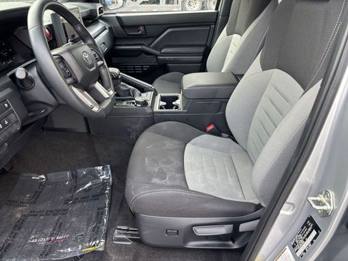 Used 2025 Toyota 4Runner TRD Off-Road image 23