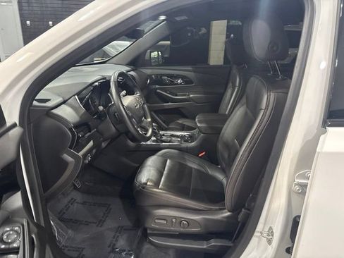 Used 2023 Chevrolet Traverse RS AWD/4WD image 11