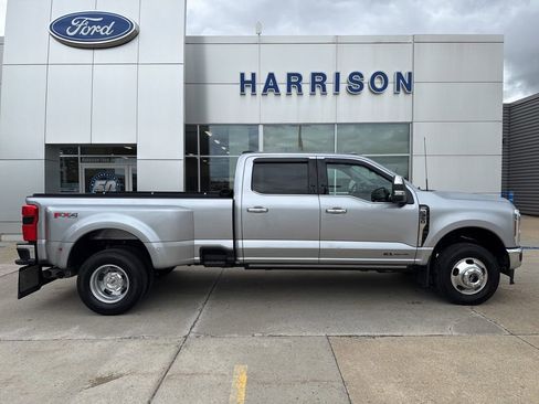 Used 2024 Ford F350 Lariat w/ Lariat Ultimate Package AWD/4WD image 4