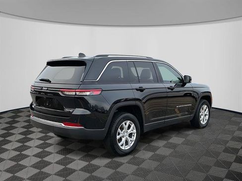 Certified 2023 Jeep Grand Cherokee Limited image 7