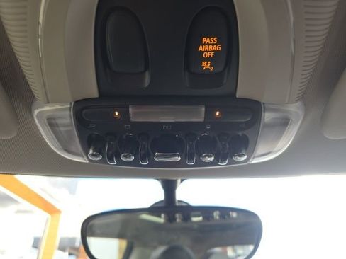 Used 2018 MINI Cooper S image 21