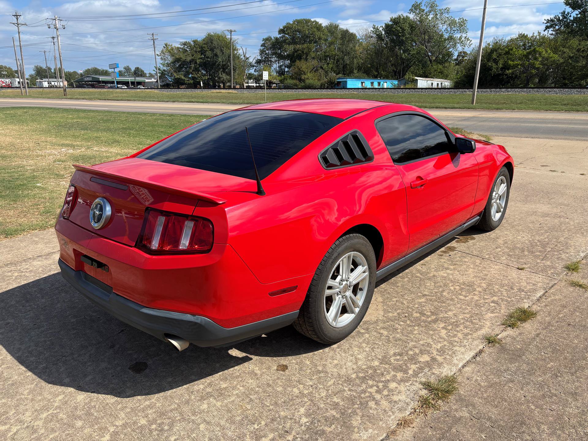 Used 2012 Ford Mustang Coupe RWD image 7
