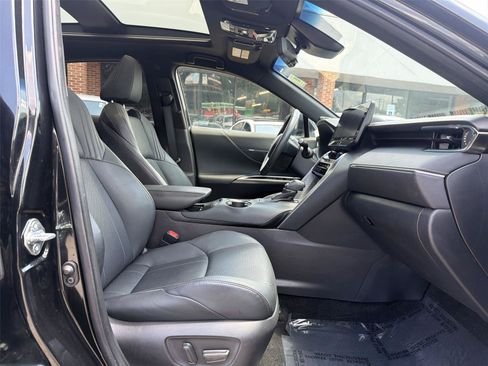 Used 2022 Toyota Venza Limited AWD/4WD image 26