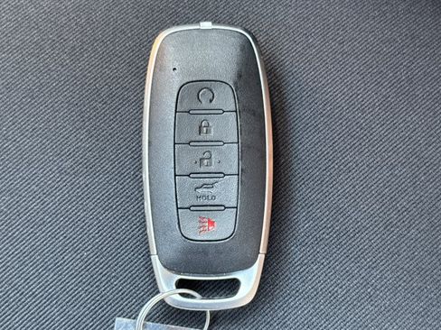 Certified 2025 Nissan Pathfinder SV FWD image 24