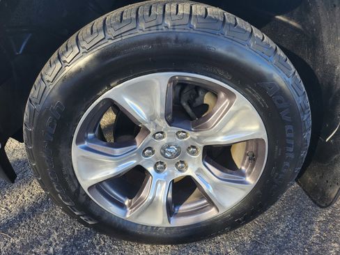 Used 2020 RAM 1500 Laramie w/ Sport Appearance Package image 33