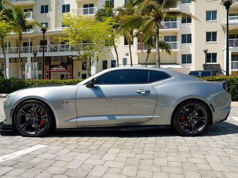 Used 2023 Chevrolet Camaro SS RWD image 15