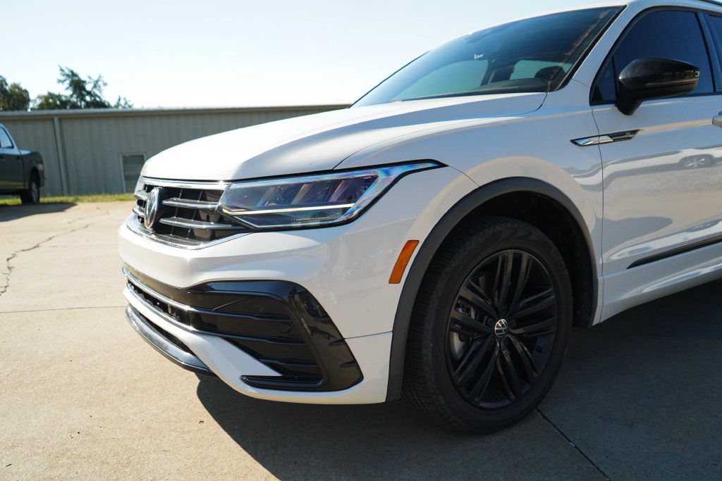 Used 2022 Volkswagen Tiguan SE R-Line FWD image 19
