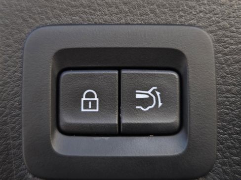 Certified 2025 MAZDA CX-50 AWD 2.5 Hybrid w/ Premium Pkg image 15