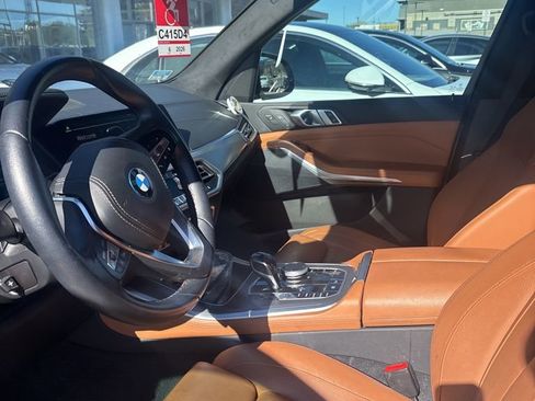 Used 2022 BMW X5 xDrive45e w/ Luxury Seating Package image 9