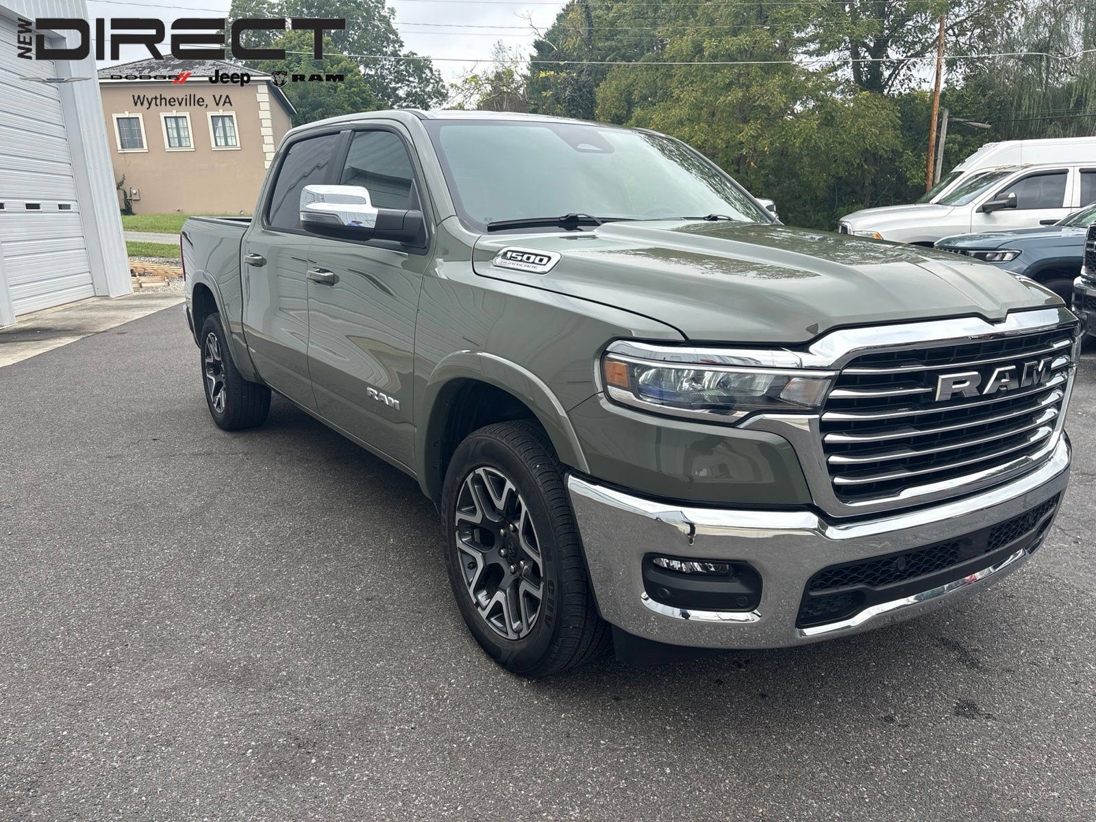 Used 2026 RAM 1500 Laramie AWD/4WD image 10