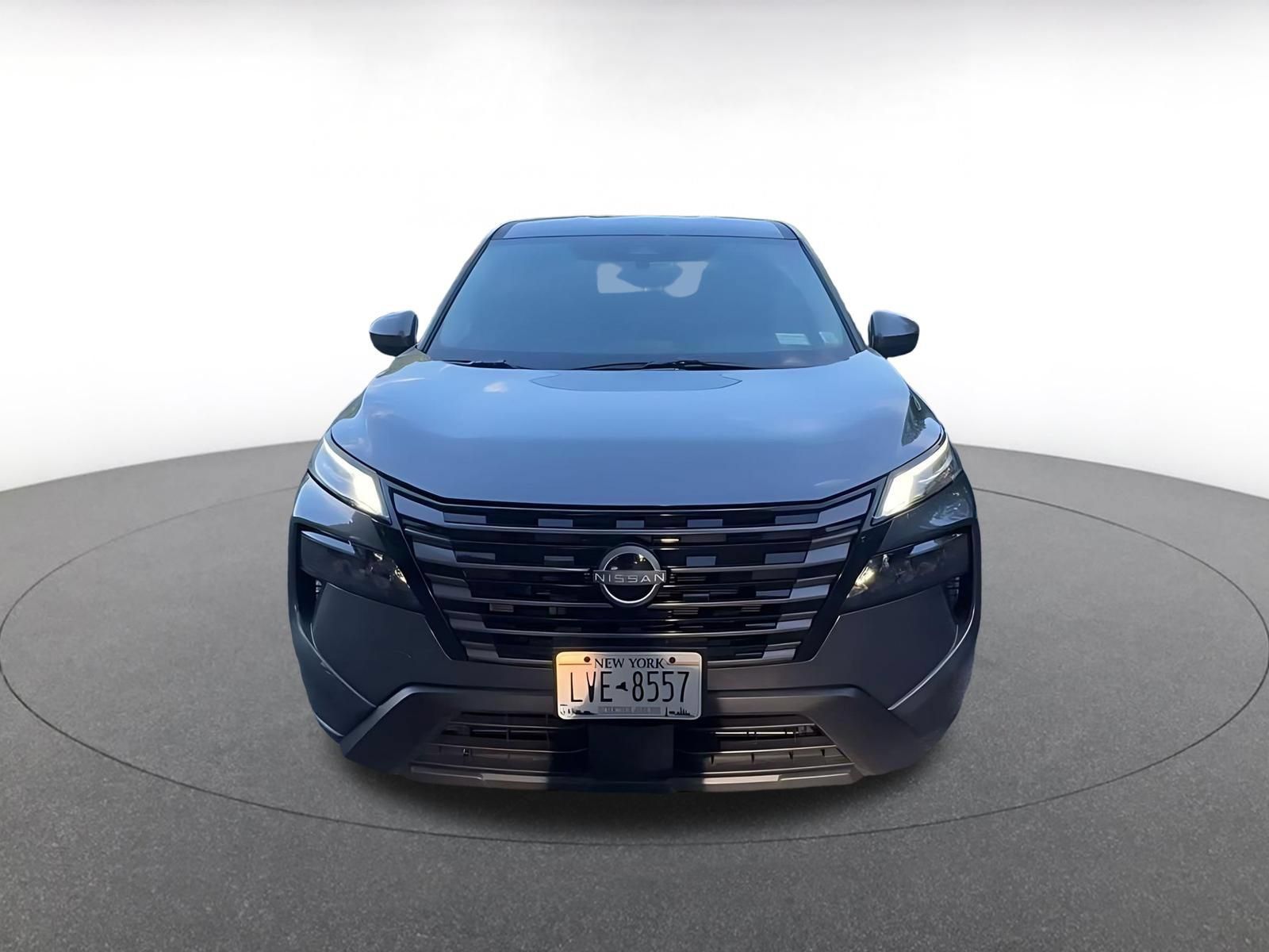 Used 2026 Nissan Rogue SV AWD/4WD image 4