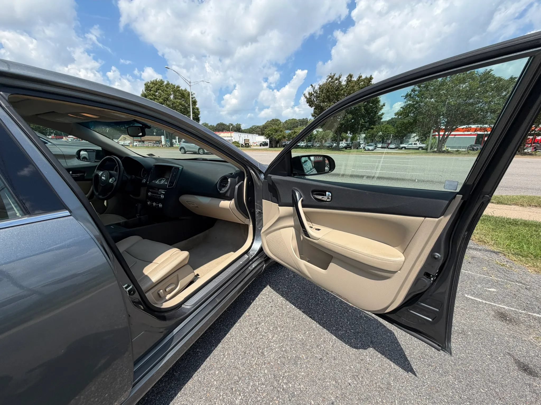 Used 2014 Nissan Maxima 3.5 SV w/ SV Value Package FWD image 16