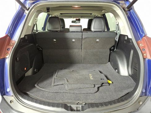 Used 2015 Toyota RAV4 Limited image 29