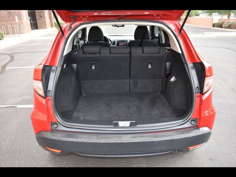 Used 2018 Honda HR-V EX image 22
