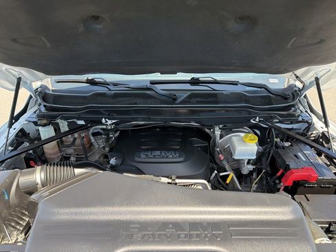 Used 2022 RAM 2500 Big Horn AWD/4WD image 8