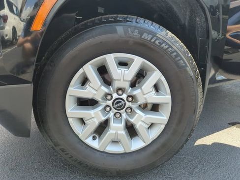Certified 2023 Nissan Frontier SV w/ SV Premium Package RWD image 49