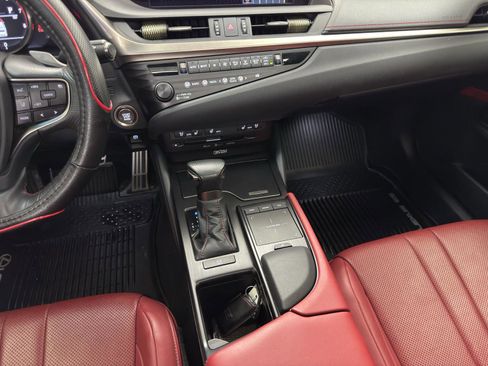 Used 2019 Lexus ES 350 F Sport w/ Accessory Package image 32