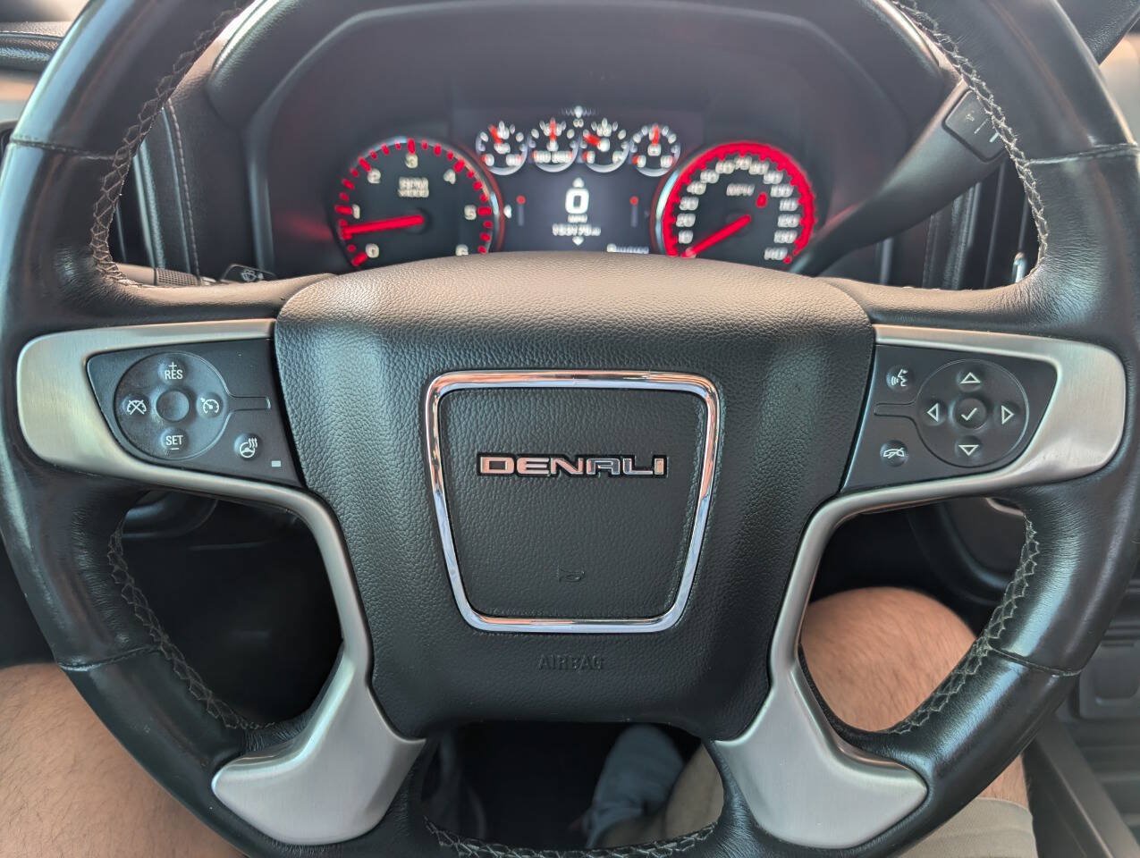 Used 2015 GMC Sierra 2500 Denali w/ Suspension Package, Off-Road AWD/4WD image 21