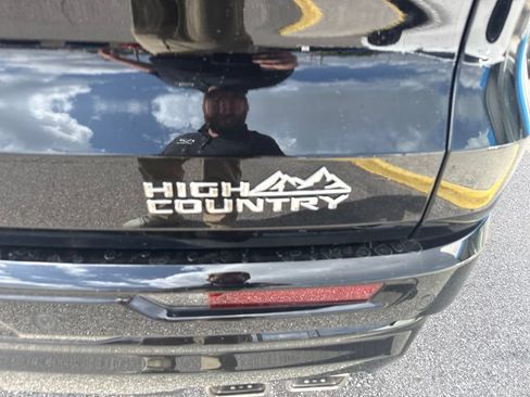 Used 2026 Chevrolet Traverse High Country w/ LPO, Floor Liner Package FWD image 6
