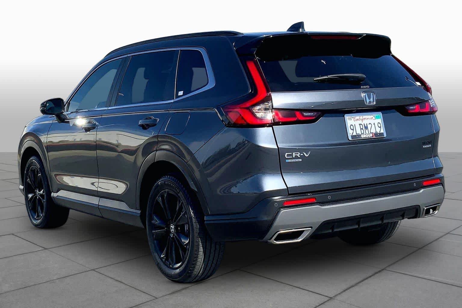 Used 2024 Honda CR-V Sport Touring image 11