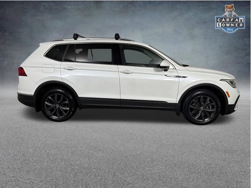 Used 2023 Volkswagen Tiguan SE w/ Panoramic Sunroof Package AWD/4WD image 10