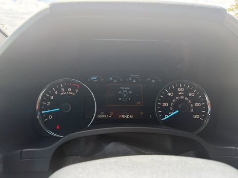 Used 2019 Ford F150 Lariat w/ Equipment Group 502A Luxury AWD/4WD image 27