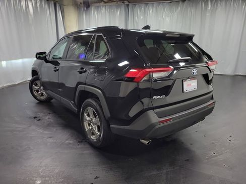 Used 2024 Toyota RAV4 LE AWD/4WD image 6