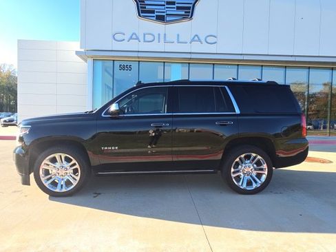 Used 2020 Chevrolet Tahoe Premier w/ Premier Plus Edition image 2