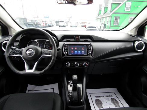 Used 2021 Nissan Versa S image 9