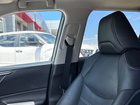 Used 2021 Toyota RAV4 XLE Premium AWD/4WD image 12