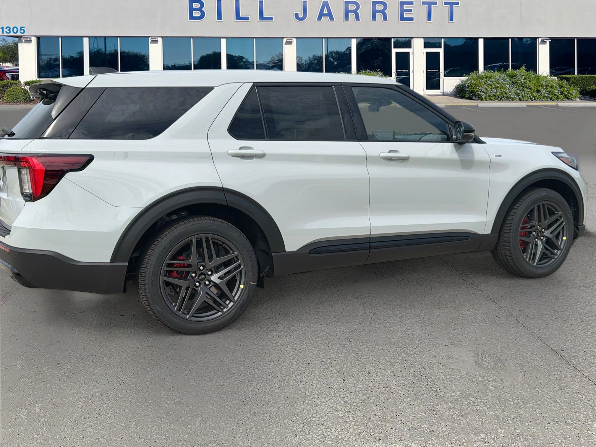 New 2027 Ford Explorer ST-Line w/ Premium Package RWD image 2