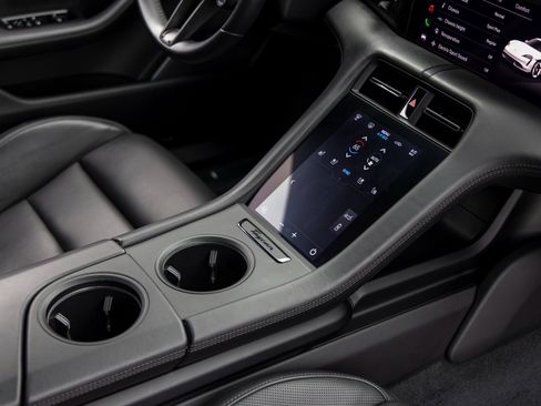 Certified 2022 Porsche Taycan Turbo image 52