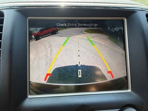Used 2015 Jeep Grand Cherokee Limited w/ Luxury Group II AWD/4WD image 28