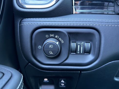 New 2026 RAM 1500 Limited AWD/4WD image 18