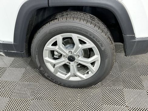 New 2026 Jeep Compass Latitude AWD/4WD image 37