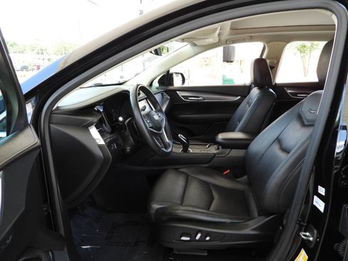 Used 2018 Cadillac XT5 Premium Luxury w/ LPO, Wheel Lock Package AWD/4WD image 49