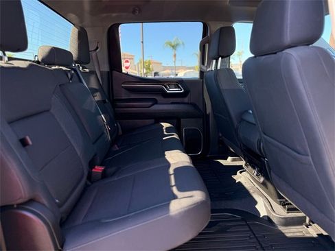 Used 2025 GMC Sierra 1500 Elevation image 19