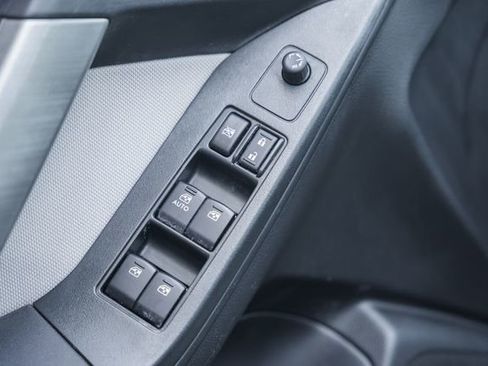 Used 2016 Subaru Forester 2.5i Premium w/ All-Weather Package image 40