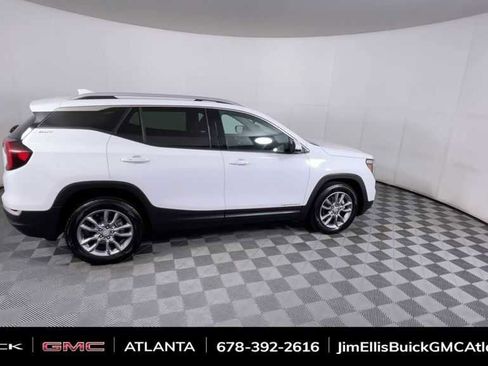 Used 2023 GMC Terrain SLT image 10
