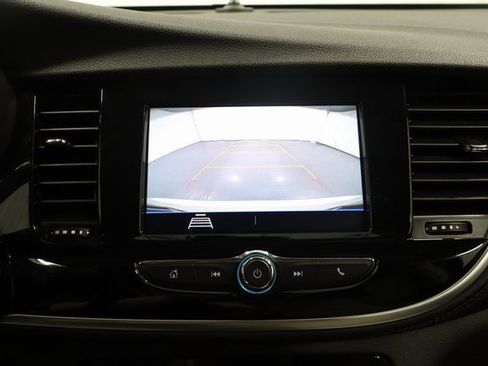 Used 2022 Buick Encore Preferred w/ Safety Package image 21