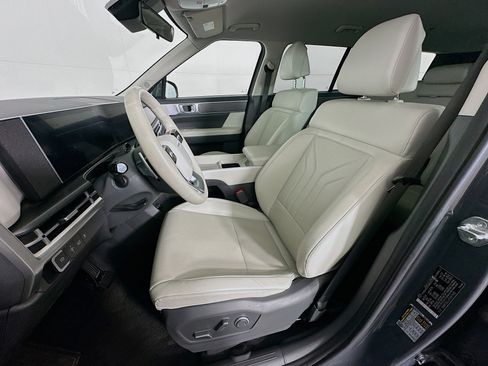 Used 2025 Hyundai Santa Fe SEL AWD/4WD image 13