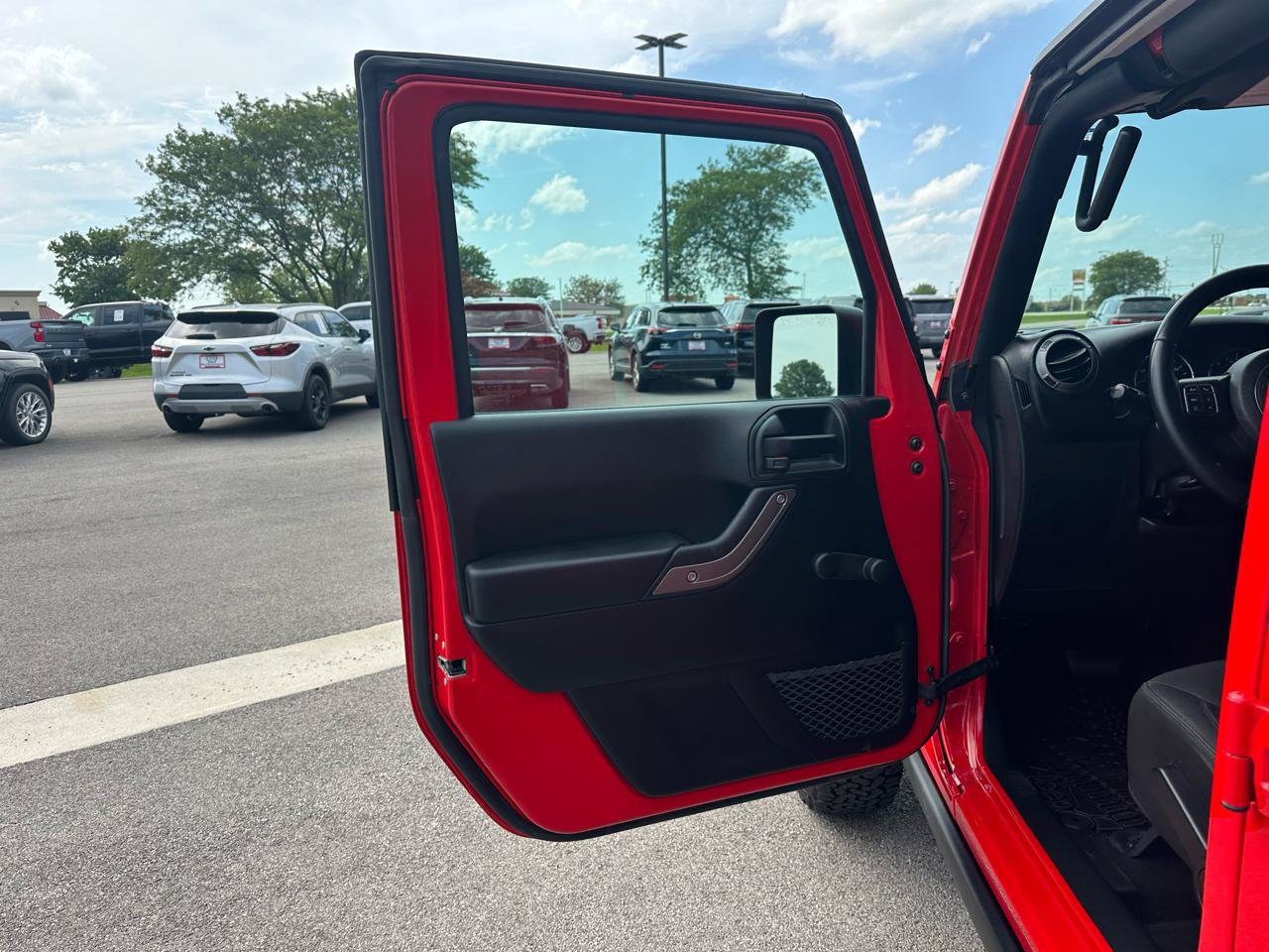 Used 2018 Jeep Wrangler Unlimited Sport AWD/4WD image 11
